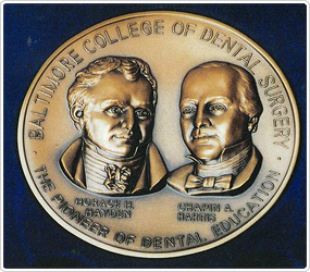 ボルチモア歯科医学校（BCDS）　創立150周年記念メダル